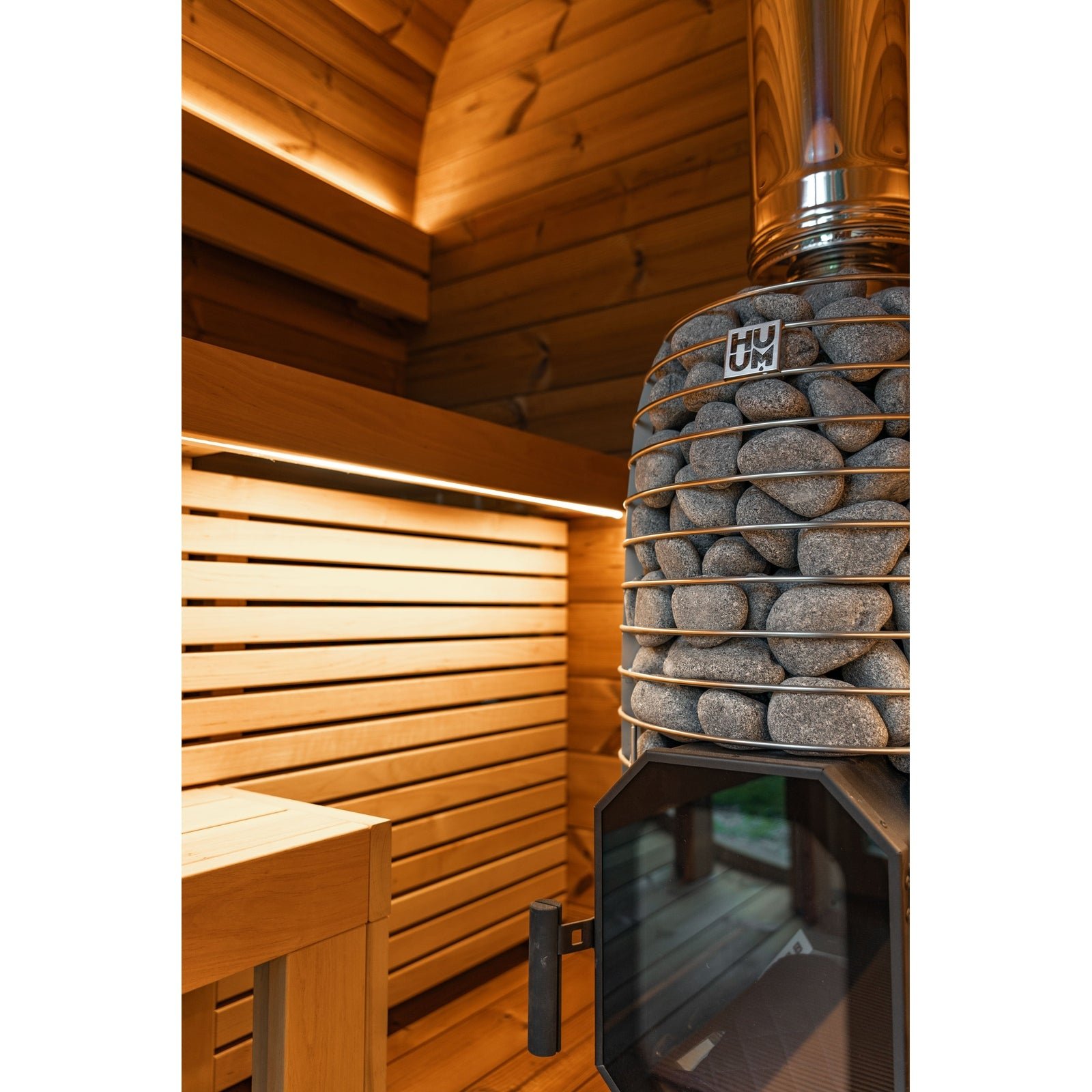 Leil Black Cube Comfort 6-Person Outdoor Sauna - Image 11