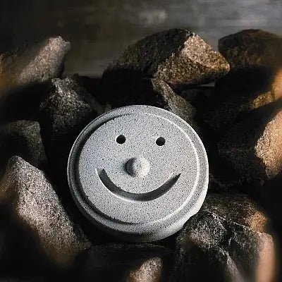 Hukka Saunaveijari Sauna Smiley Stone - Image 2