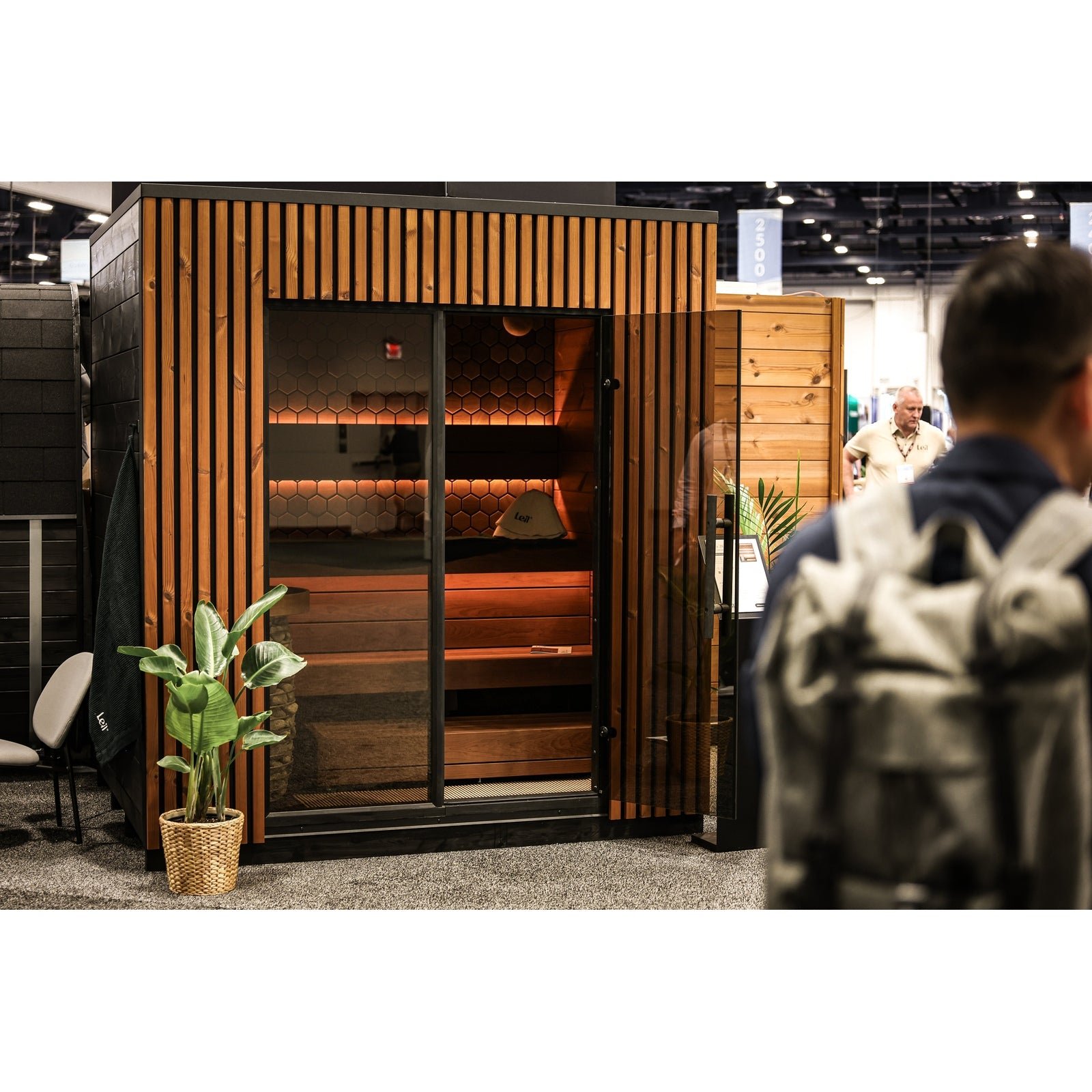 Leil Viva 210 3-Person Outdoor Sauna Kit - Image 11